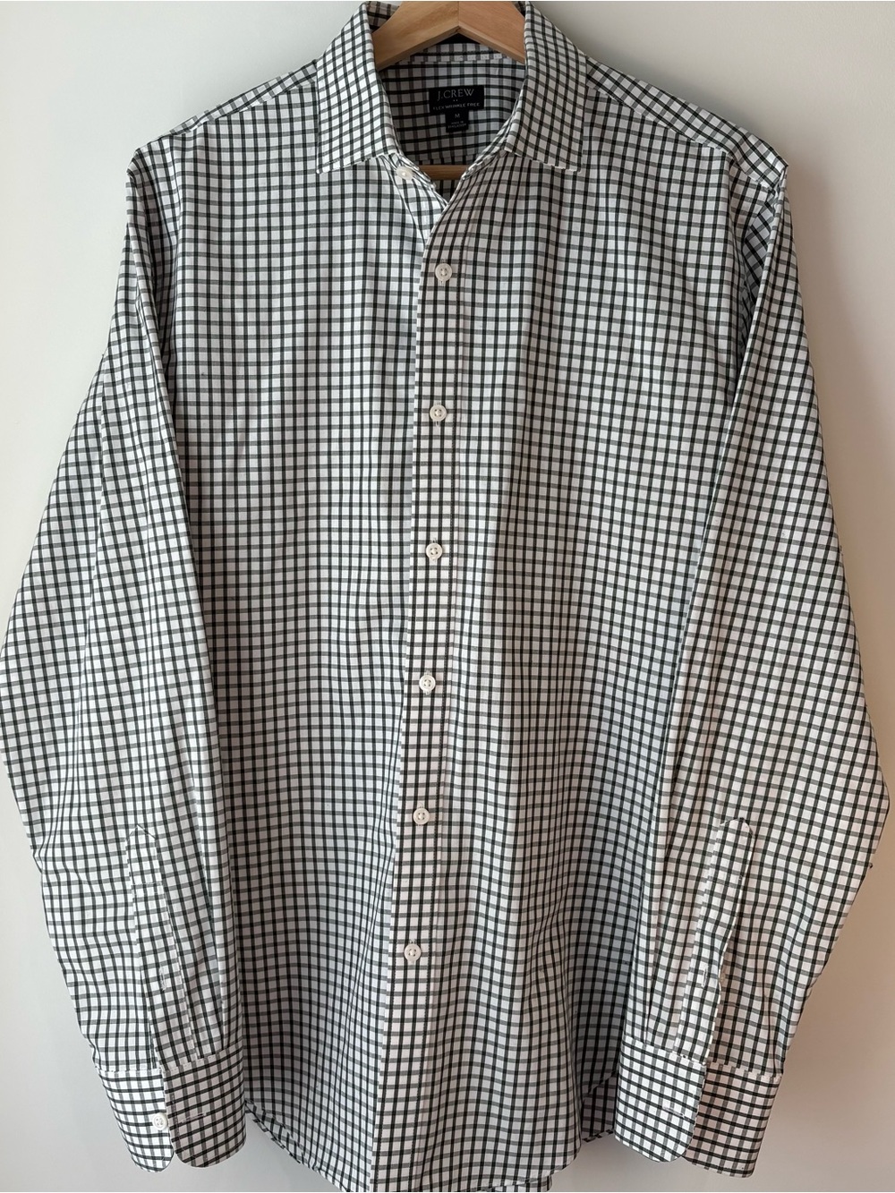J. Crew Flex Wrinkle Free Men’s Button-Down Shirt, M 💚🤍